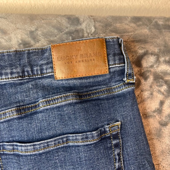 Lucky Brand 221 Straight Mens Blue Denim Jeans 40x30 7MBJ001 - Picture 12 of 12